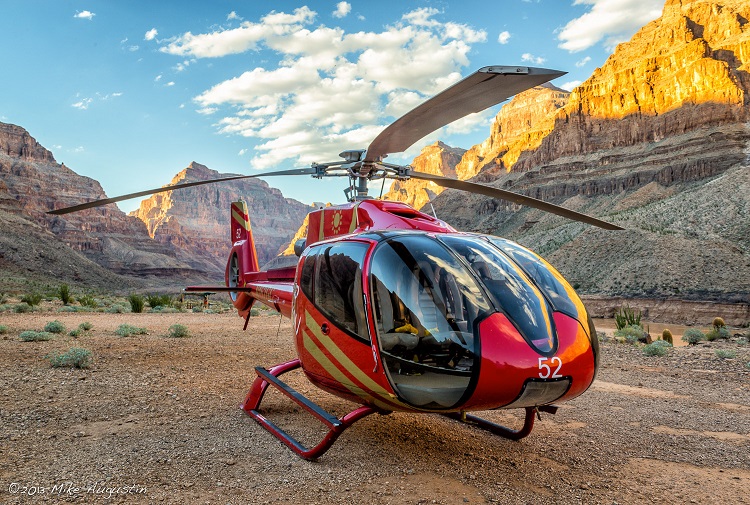 Grand Canyon Helicopter Tour from Las Vegas with Grand Canyon Landing