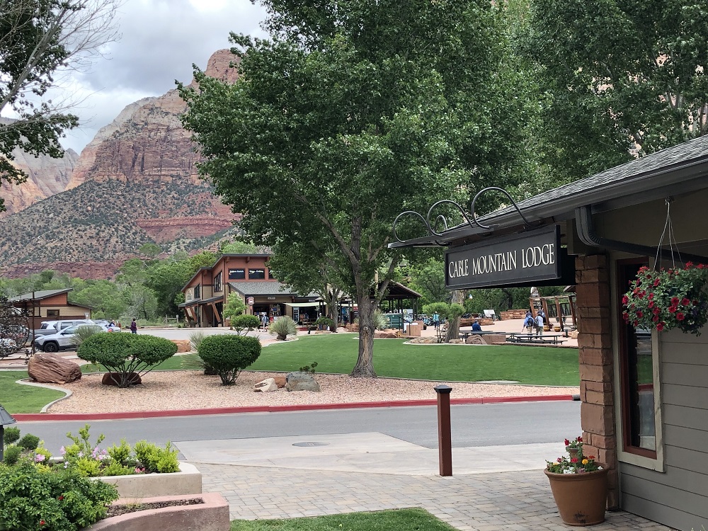 Front of Cable Mountain Lodge Zion